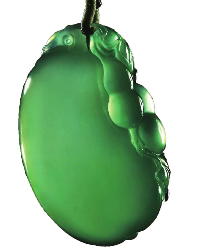 玻璃种绿色翡翠挂件