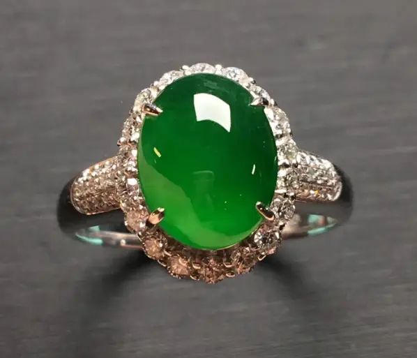 帝王绿蛋面戒指